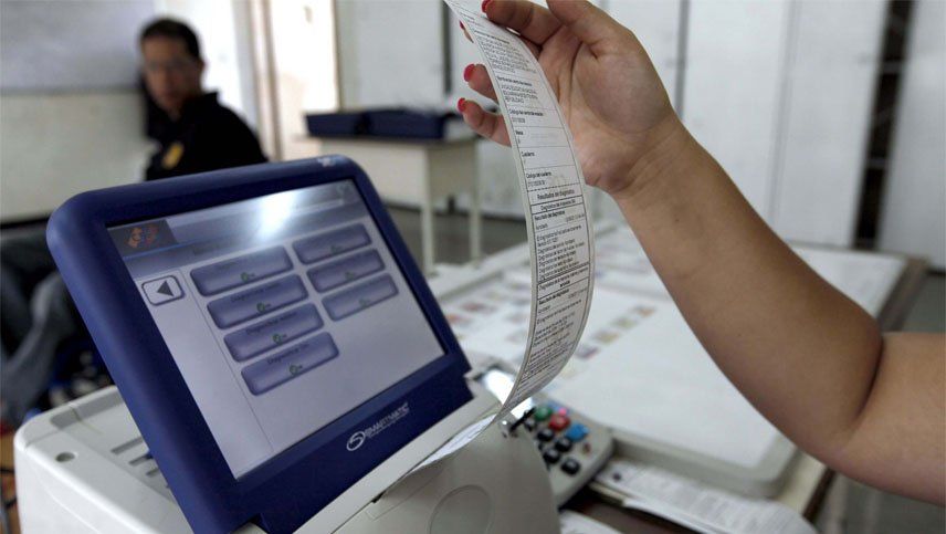 Smartmatic, la empresa que hizo el escrutinio de Chávez y Maduro en Venezuela, y ahora defiende Macri y cuestionan los Fernández