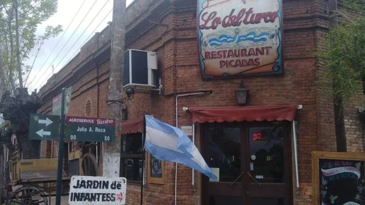 Un bodegón cambió toda la realidad del pueblo de Buenos Aires. Un bodegón cambió toda la realidad del pueblo de Buenos Aires.