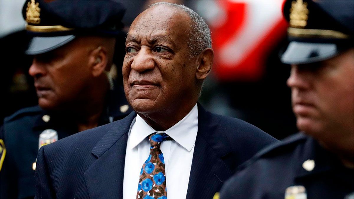 Bill Cosby salió de prisión tras anularse su condena