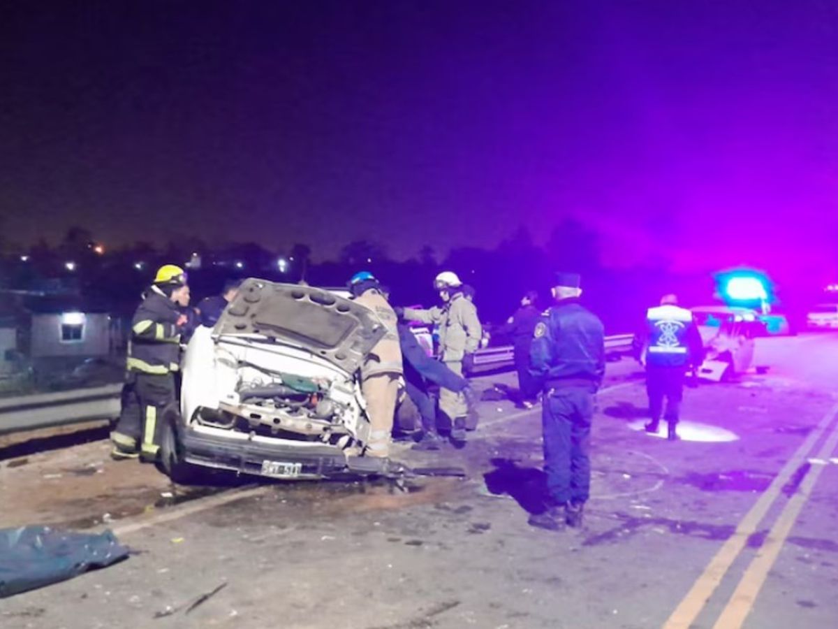 Tragedia: un muerto y una bebé que pelea por su vida tras un triple choque frontal