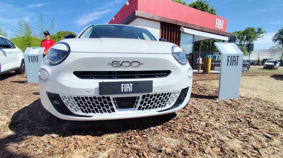 Llegó el nuevo Fiat 600: sigue siendo compacto, pero tiene el motor del futuro
