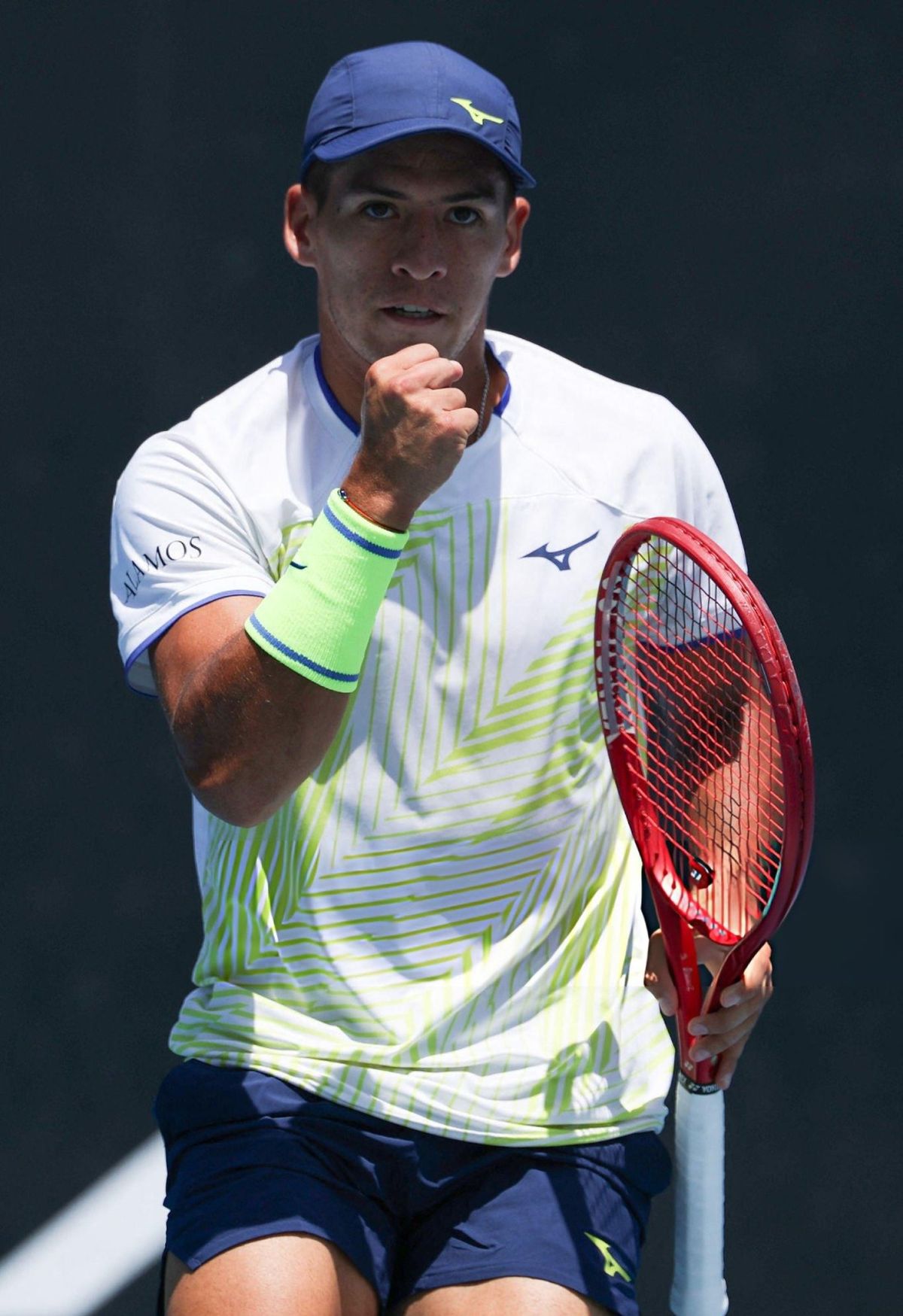Sebasti&aacute;n B&aacute;ez tuvo que jugar cinco sets para seguir en el Abierto de Australia.
