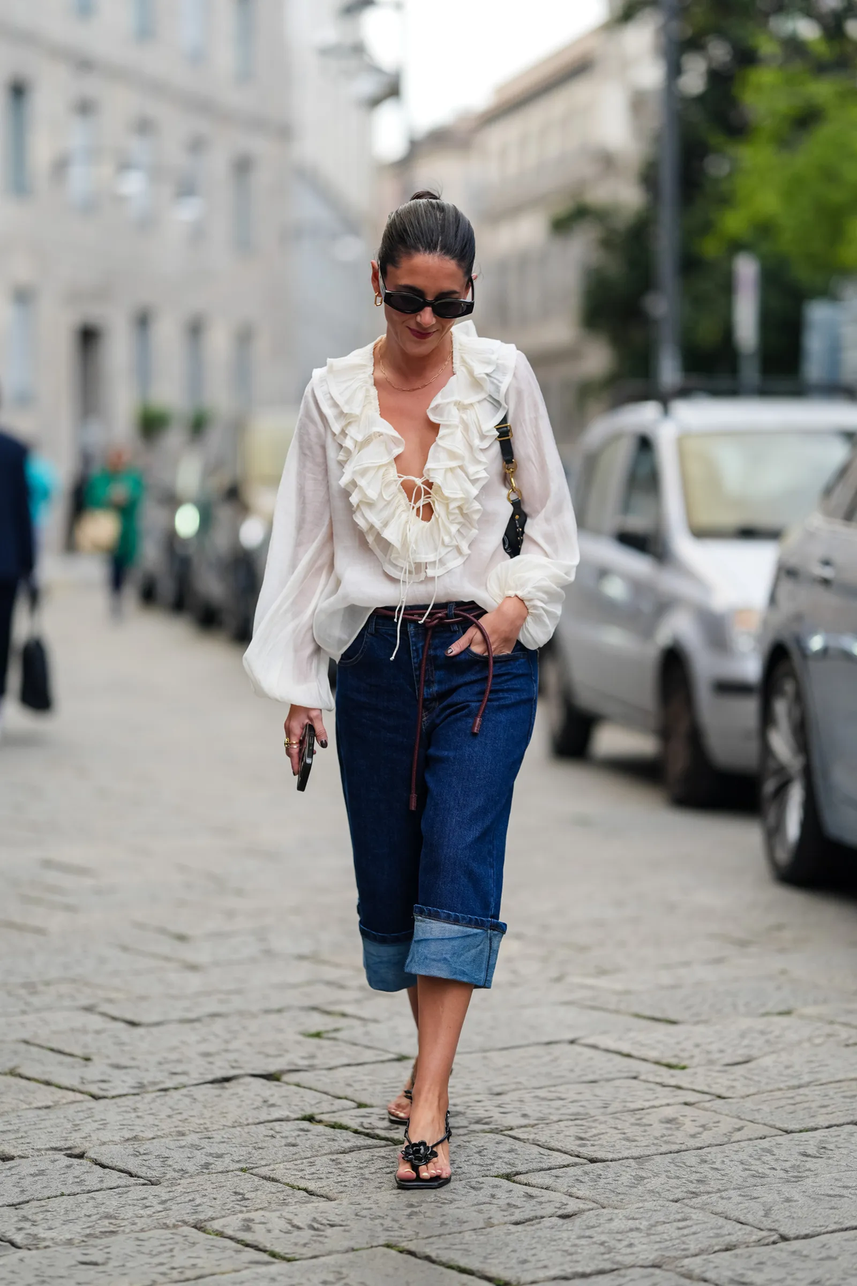 Pantalones capri: comodidad y estilo en cada look. Pantalones capri: comodidad y estilo en cada look. 