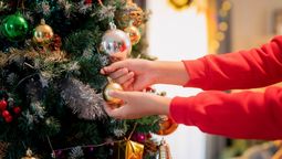 Estas ideas de decoración le darán glamour a tu árbol de Navidad.