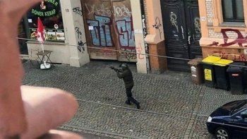 Impactante video del momento del ataque a una sinagoga en Alemania