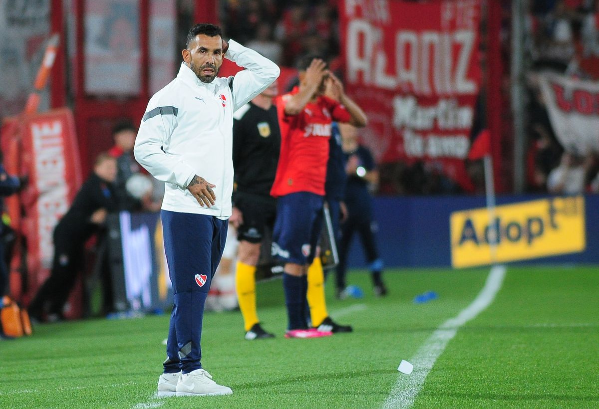 Carlos Tevez salvó del descenso a Independiente y quieren que se quede Carlos Tevez salvó del descenso a Independiente y quieren que se quede