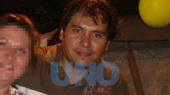 Detuvieron a un hombre acusado de mandar mensajes pervertidos y abusar de su sobrina de 14 años