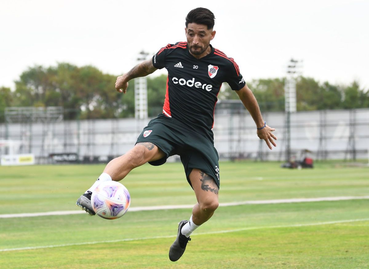 Milton Casco será titular en River frente a Unión en el reinicio de la Liga Profesional