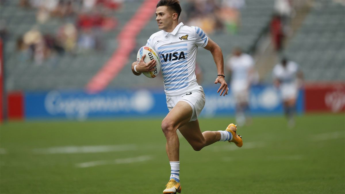 Los Pumas 7s golearon a Canadá en Hong Kong.