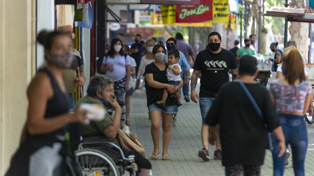 El gobernador Rodolfo Suarez anunció que se terminan las salidas por DNI y se podrá salir sin tener en cuenta la terminación.
