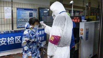 Temen que el coronavirus pueda contagiarse a través de los ojos