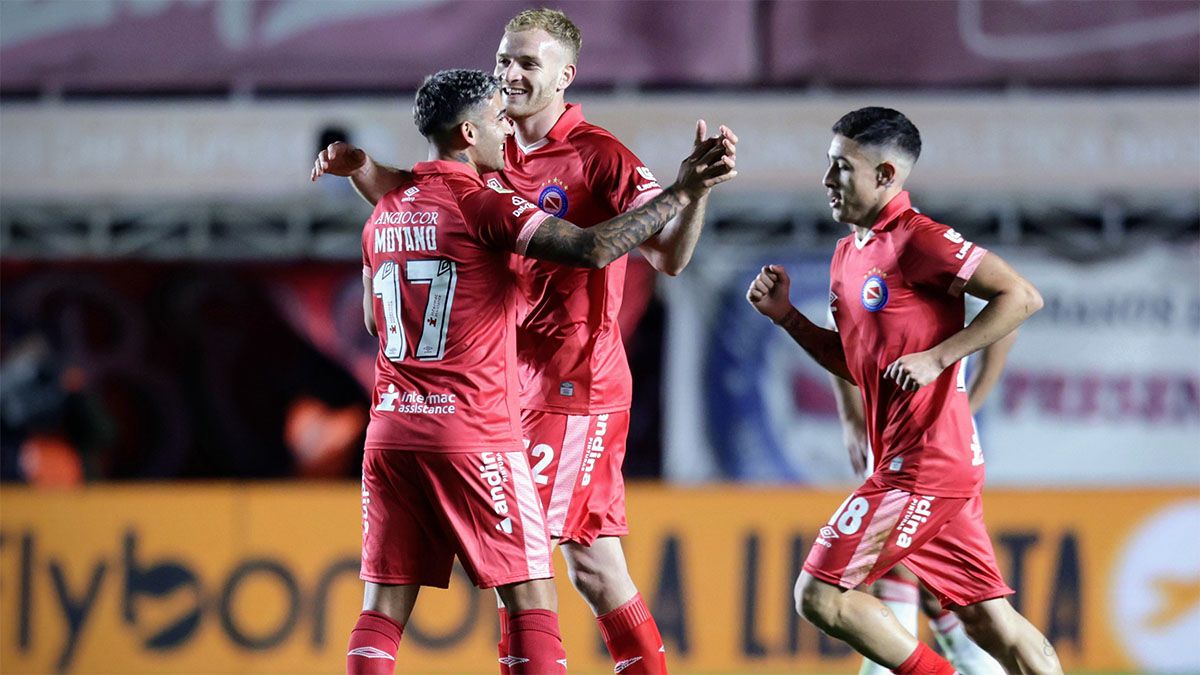 Luciano Gondou fue el verdugo de River.