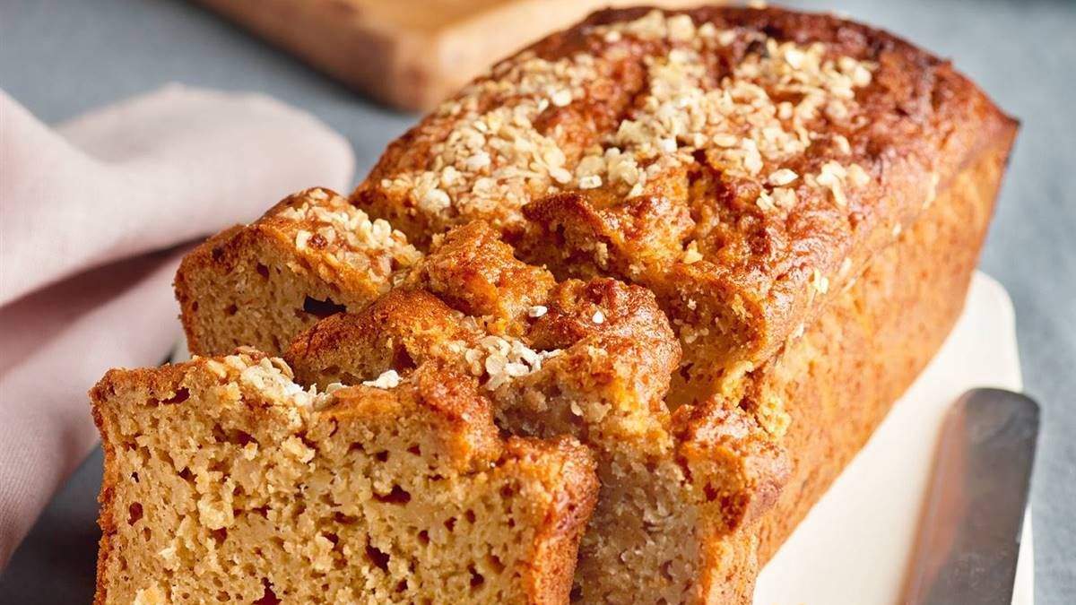 Recetas saludables: budín de banana y avena. Recetas saludables: budín de banana y avena.