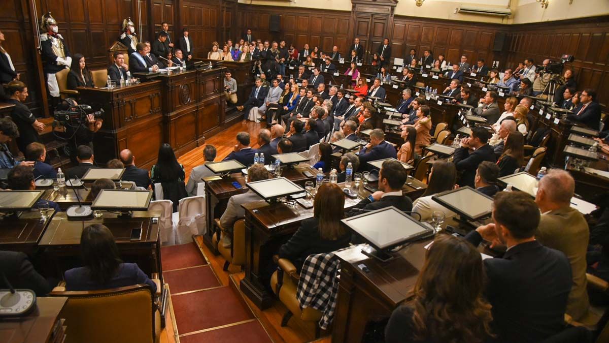 La Asamblea legislativa de este domingo en la Legislatura.