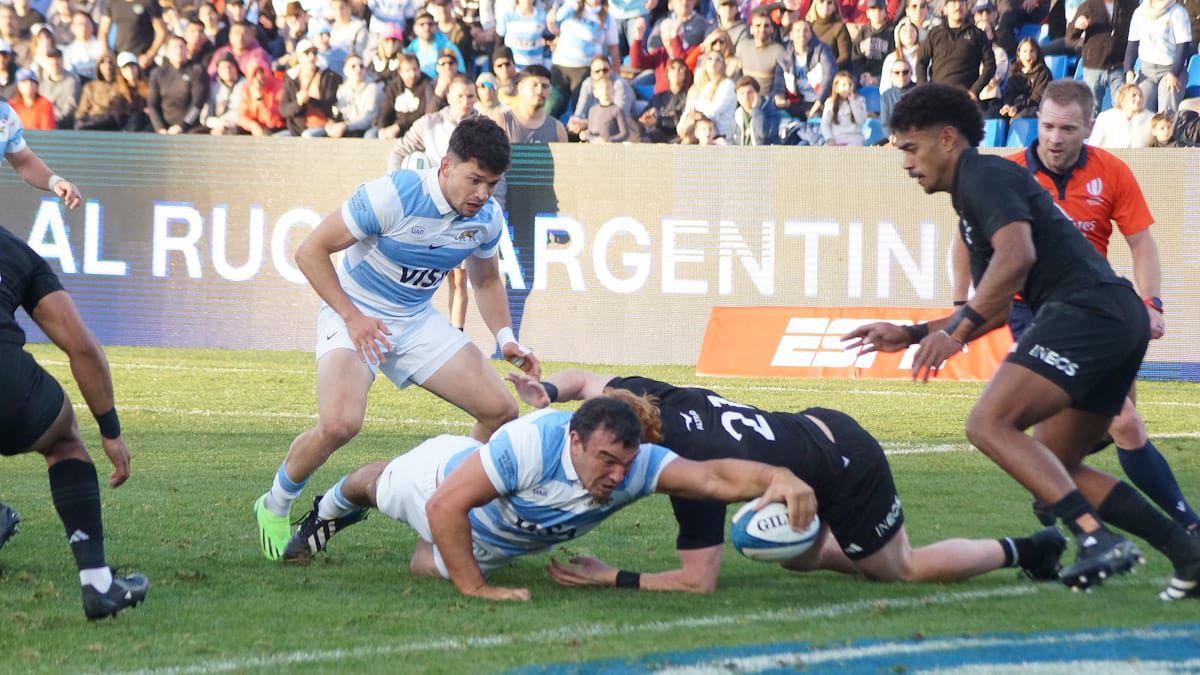 El try de Creevy fue el cierre del duelo entre Los Pumas y los All Blacks en Mendoza El try de Creevy fue el cierre del duelo entre Los Pumas y los All Blacks en Mendoza