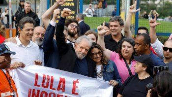 Tras 580 días en prisión, Lula da Silva quedó en libertad