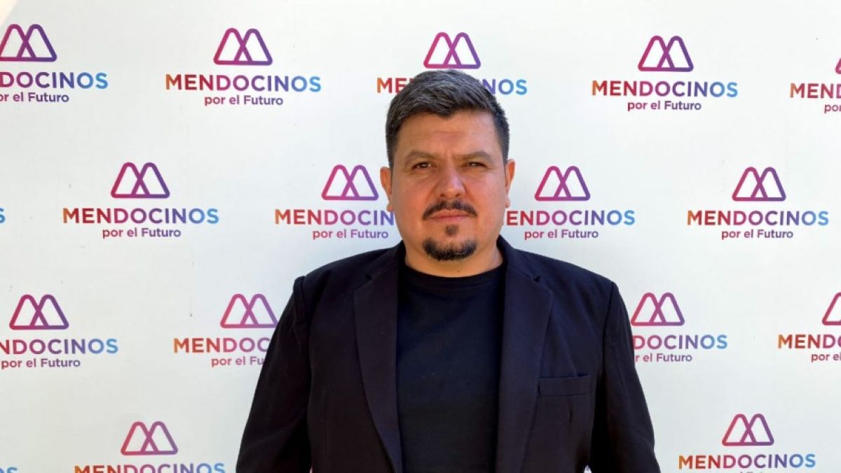 Germán Pérez, empresario gastronómico, sacó 8 mil votos para Cambia Mendoza en las PASO. Ahora se pasó a las filas de La Unión Mendocina. Germán Pérez, empresario gastronómico, sacó 8 mil votos para Cambia Mendoza en las PASO. Ahora se pasó a las filas de La Unión Mendocina.