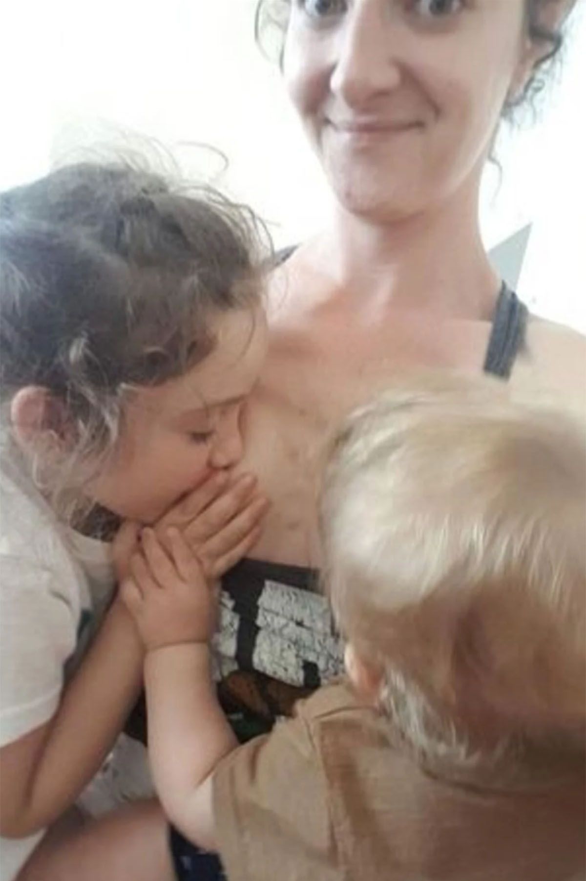 A su hija Daisy le dio de mamar hasta los 5 a&ntilde;os