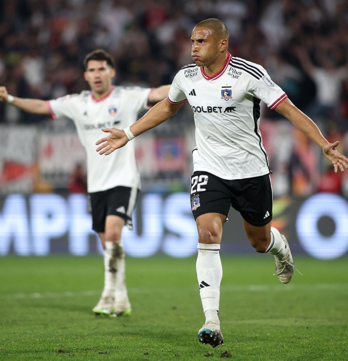 Leandro Benegas quiere quedarse en Colo Colo al menos hasta fin de año Leandro Benegas quiere quedarse en Colo Colo al menos hasta fin de año