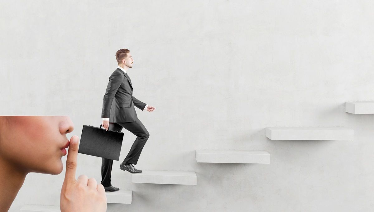 El proverbio del árbol es una metáfora perfecta de su ideal: primero crecer por dentro, luego florecer por fuera. El proverbio del árbol es una metáfora perfecta de su ideal: primero crecer por dentro, luego florecer por fuera.