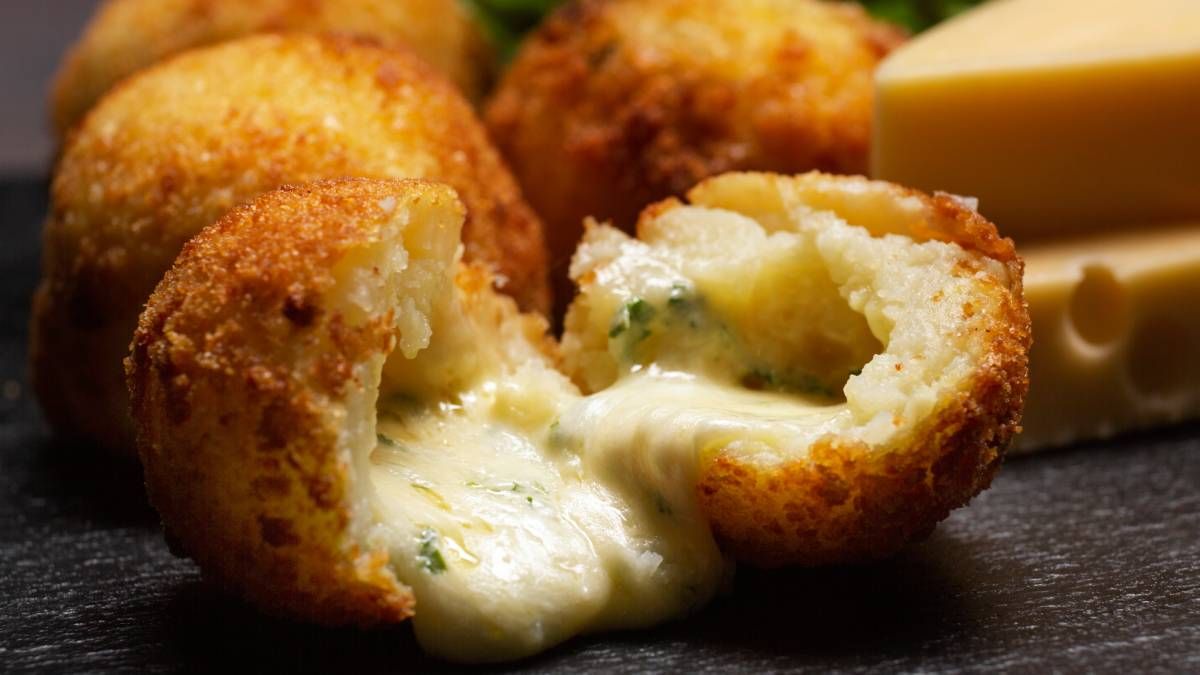 Recetas: bombas de papa. Foto: Freepik.
