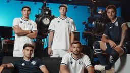 Independiente Rivadavia presentó su nueva camiseta.