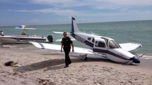 Una avioneta aterrizó de emergencia en una playa de Florida y aplastó y mató a un hombre que tomaba sol