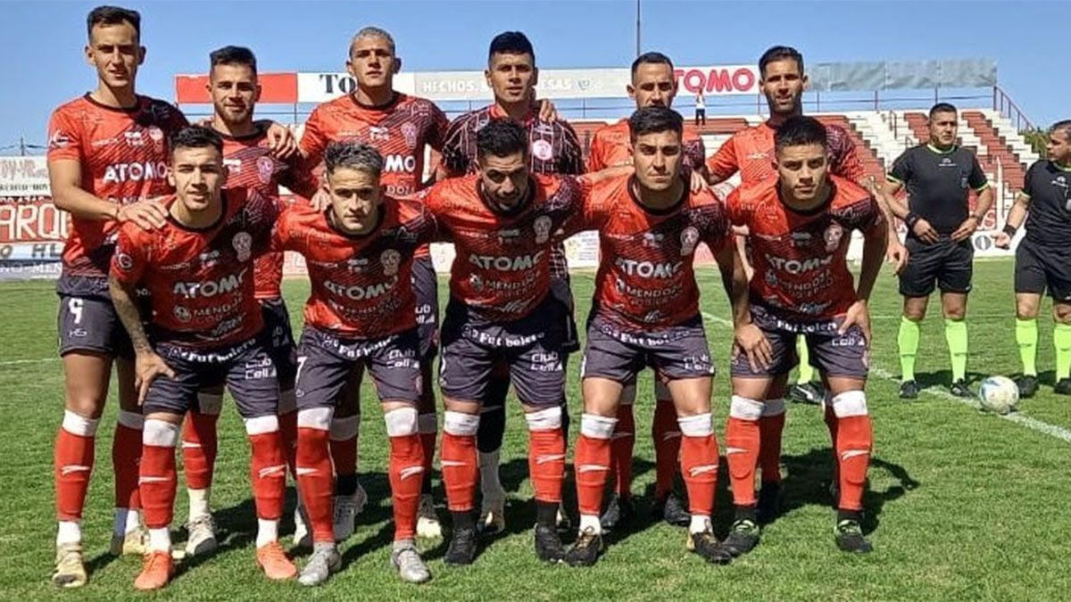 Huracán Las Heras ganaba, pero Cipolletti se lo dio vuelta