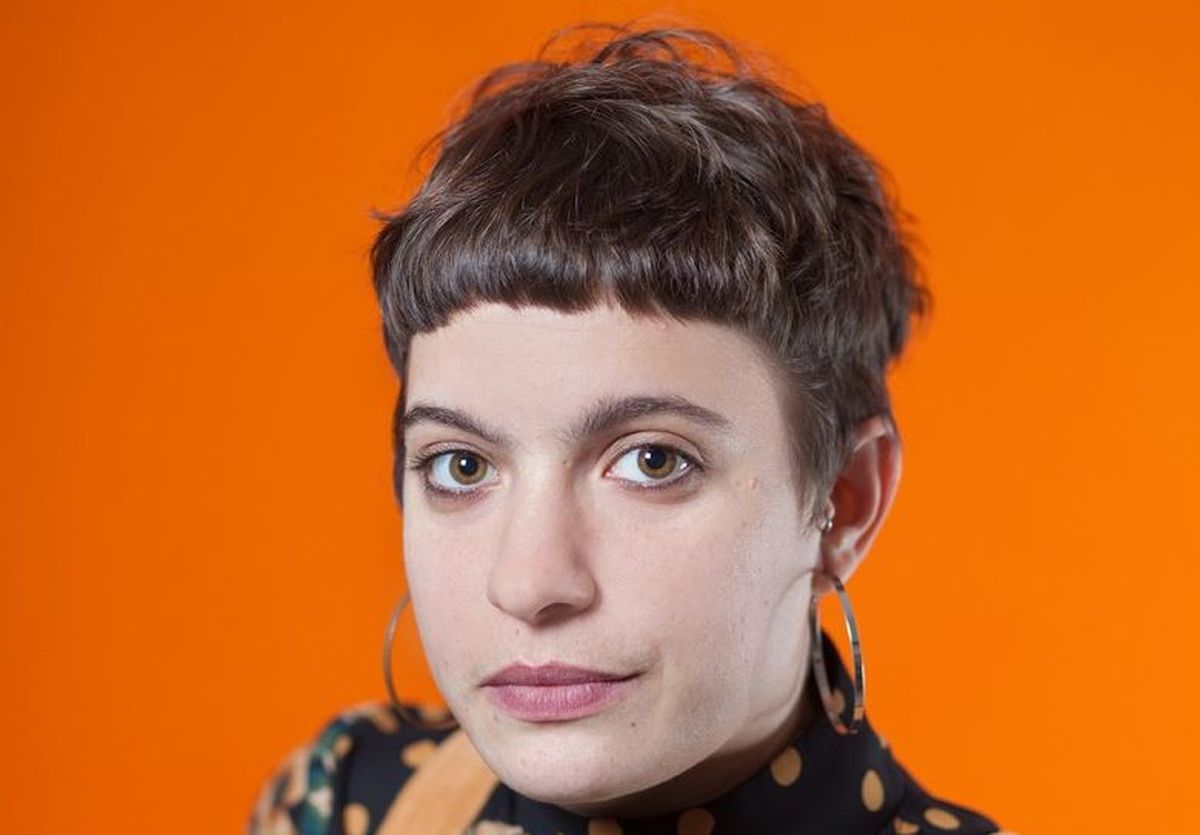 Laura Sbdar, joven escritora argentina.