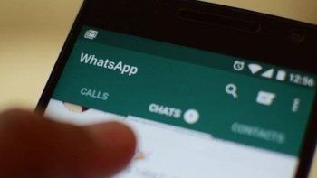 Detuvieron a un docente por proponerle tener sexo a sus alumnos por WhatsApp