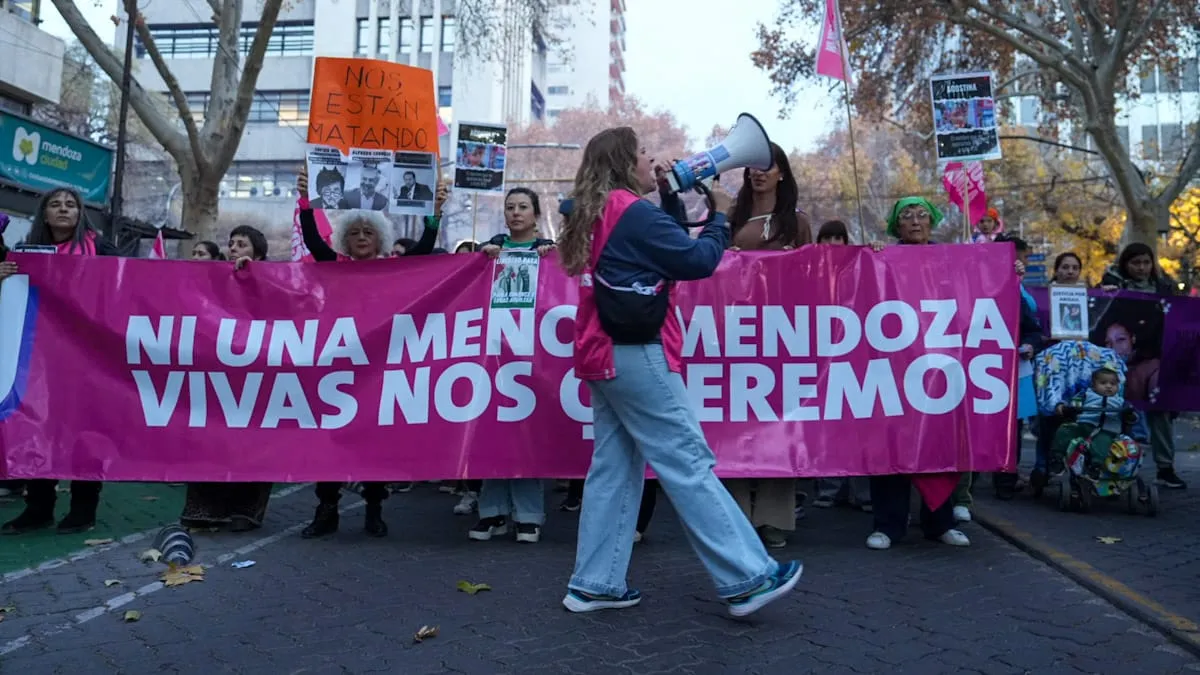 La marcha de Ni Una Menos se sintió en las calles de Mendoza.&nbsp;