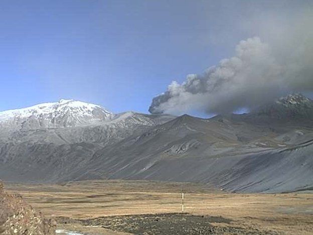 El volcán Peteroa reinició su actividad