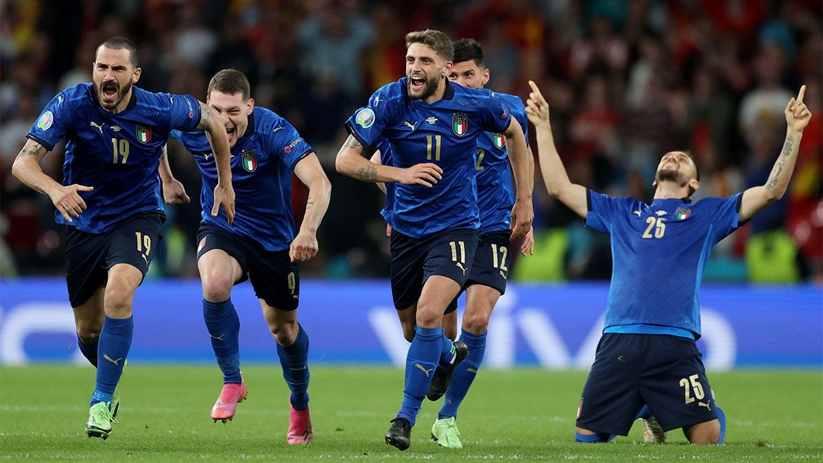 Italia venció a España por penales y va a la final