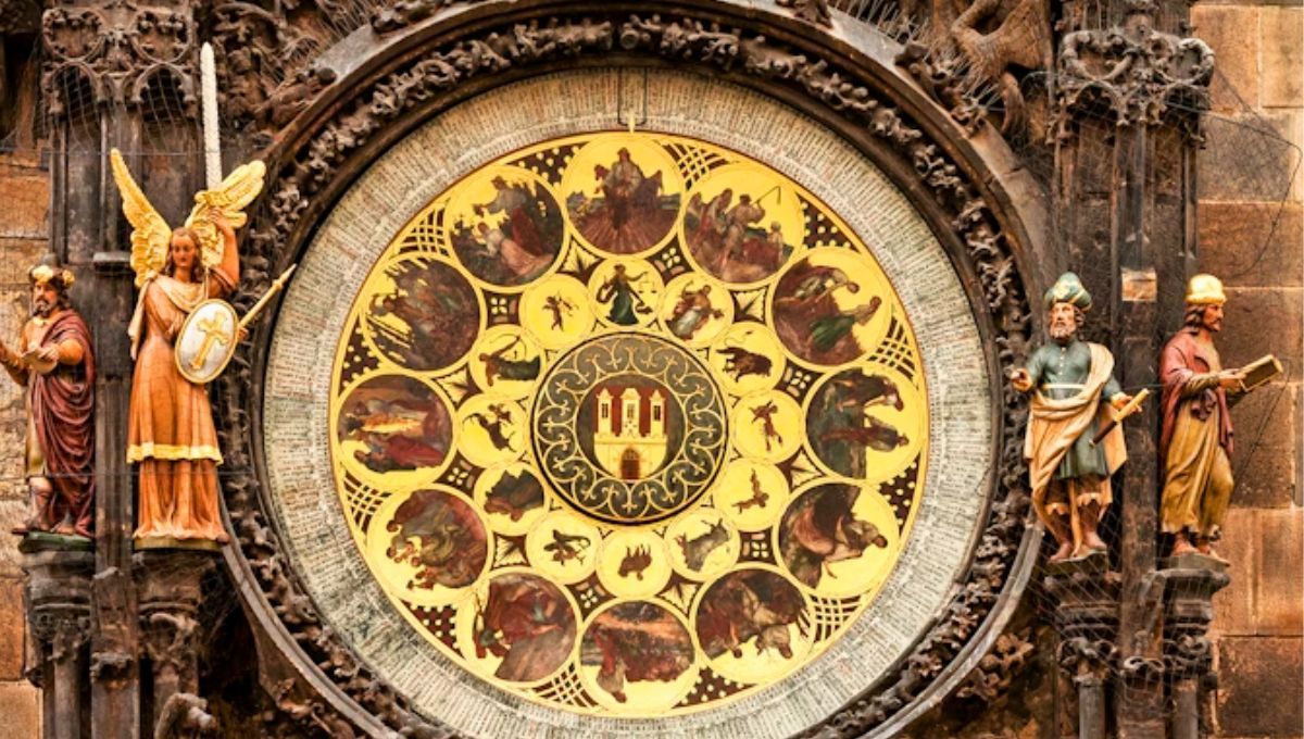 La creación de este reloj fue una locura para aquella época por su estructura, significado y forma de funcionar. La creación de este reloj fue una locura para aquella época por su estructura, significado y forma de funcionar.
