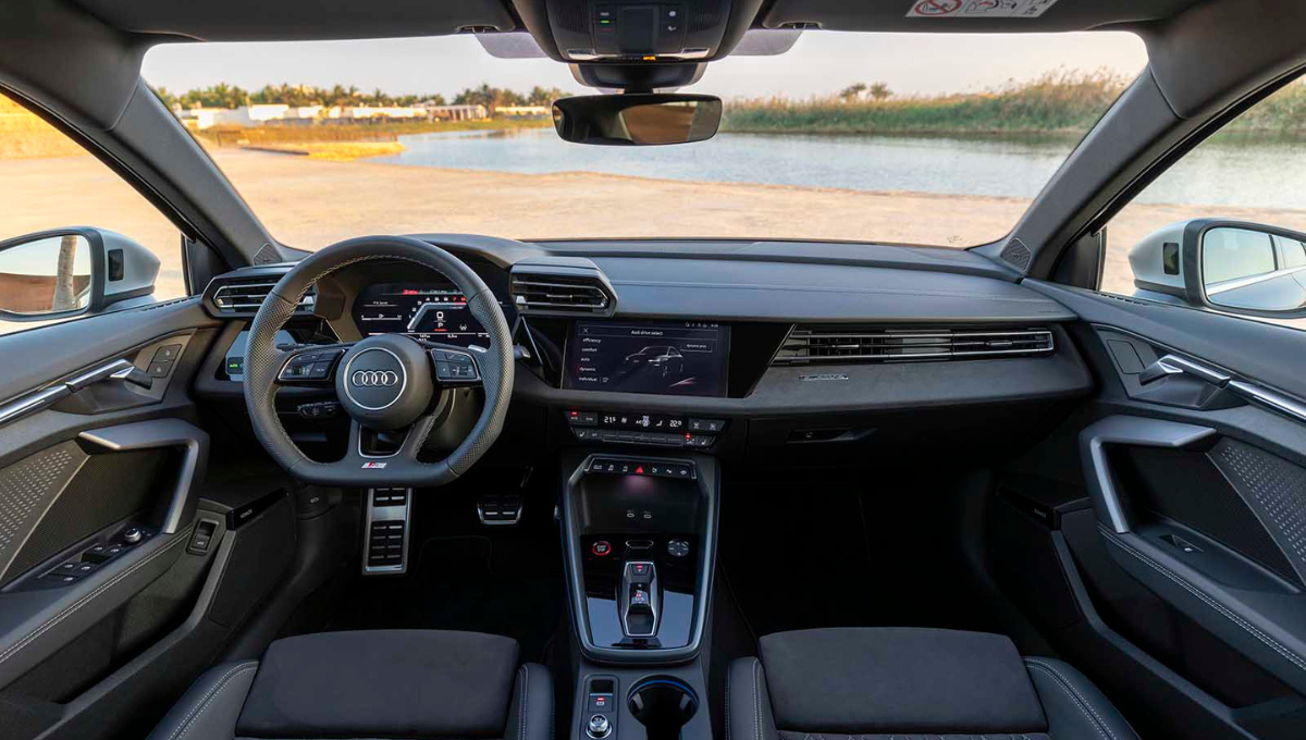 Así es el S3, el auto más deportivo de Audi: 300 CV de potencia y un diseño increíble. Así es el S3, el auto más deportivo de Audi: 300 CV de potencia y un diseño increíble.