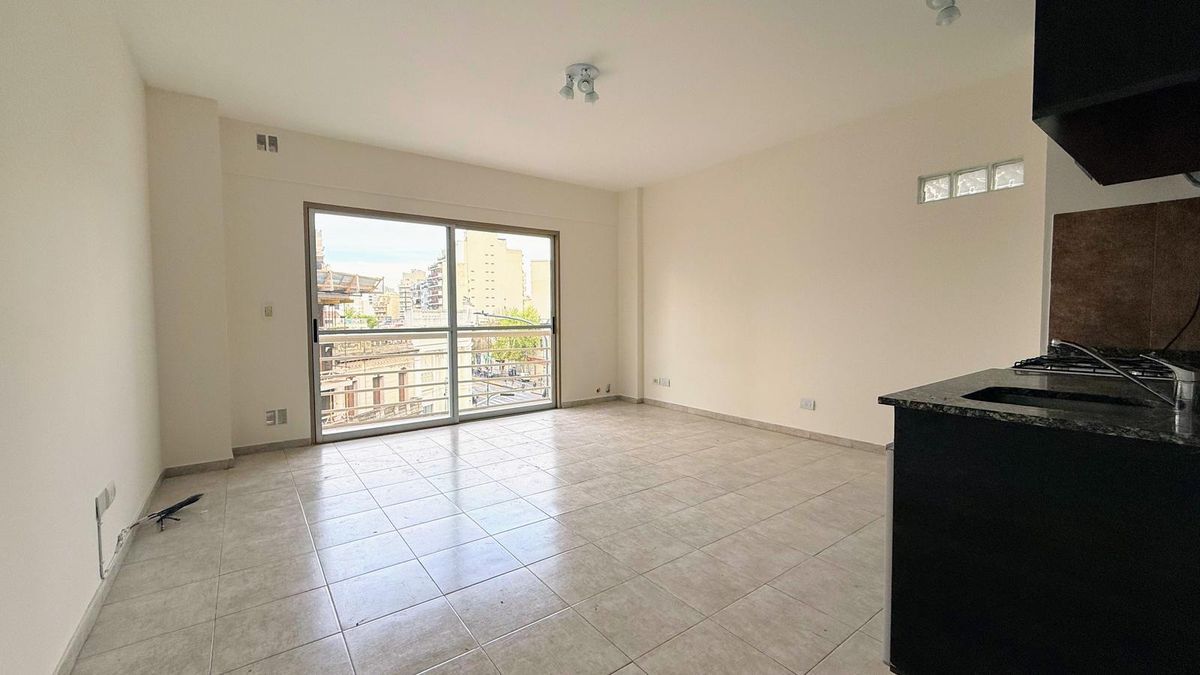 Este es uno de los departamentos más destacados en zona de La Paternal, Buenos Aires. Este es uno de los departamentos más destacados en zona de La Paternal, Buenos Aires.