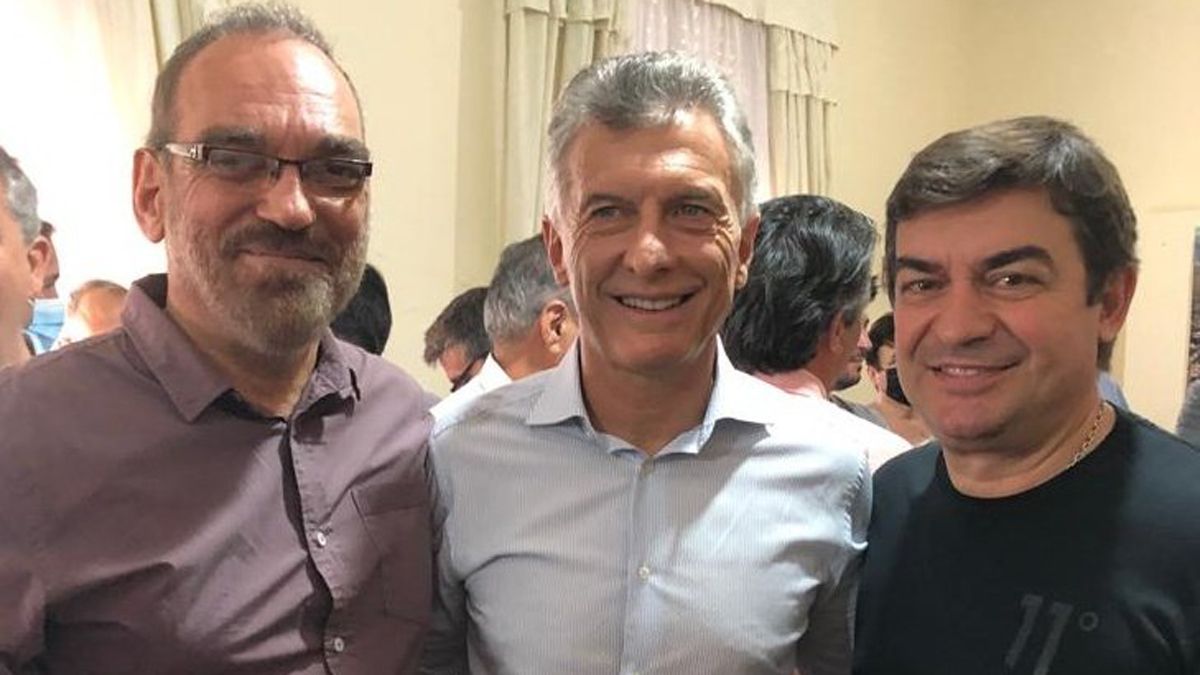 De Marchi tiene fuertes vínculos con los principales dirigentes nacionales del PRO, como el diputado nacional Fernando Iglesias y el presidente Mauricio Macri.