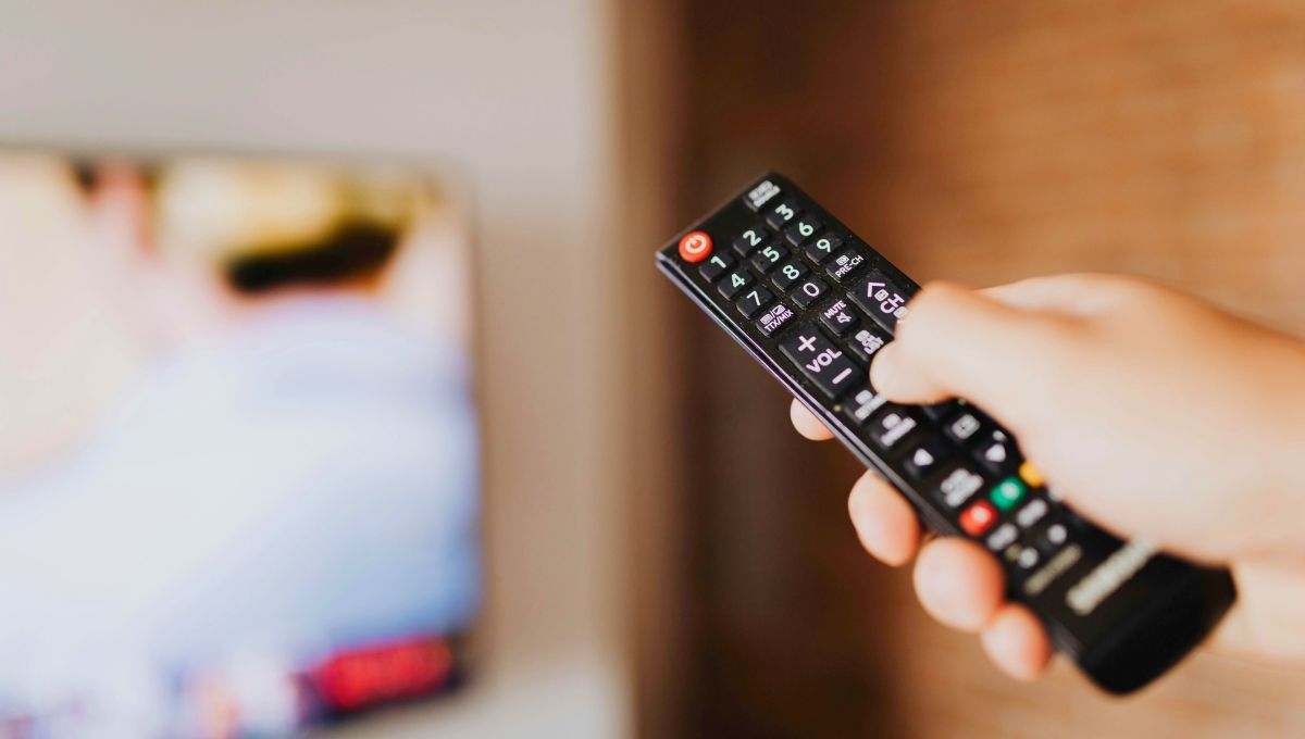 Las pilas del control remoto son las que más se gastan, pero se pueden cuidar teniendo en cuenta algunos aspectos. Fuente: Canva. Las pilas del control remoto son las que más se gastan, pero se pueden cuidar teniendo en cuenta algunos aspectos. Fuente: Canva.