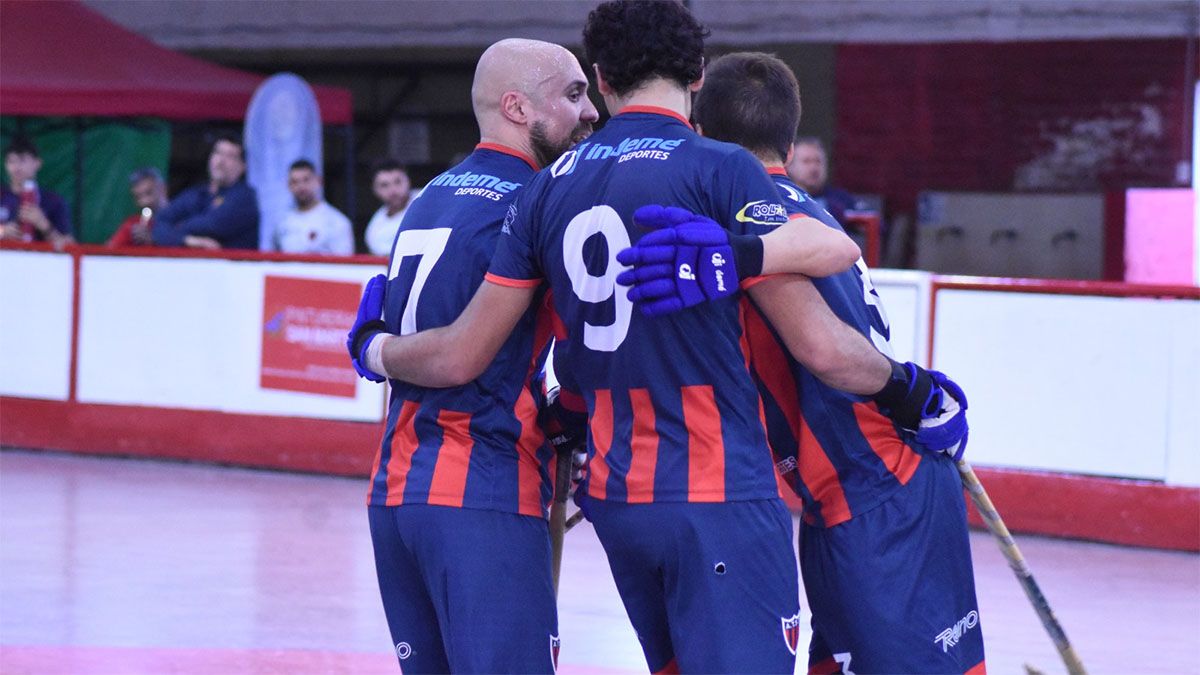 Andes Talleres accedió a las semifinales del Argentino senior de hockey sobre patines.