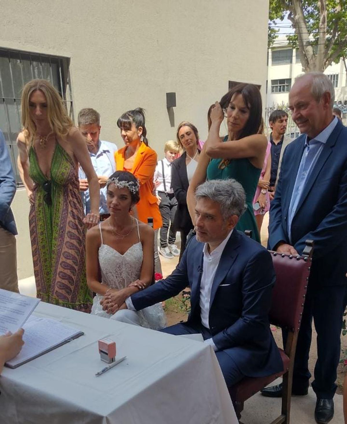 En una sencilla ceremonia se casaron Giuliana Lucoski y Ricardo Luna.
