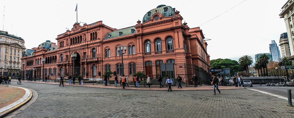 Casa Rosada. La administración publica nacional no trabajará los viernes 23 y 30 de diciembre.