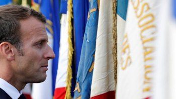 Macron, a un estudiante que le dijo 