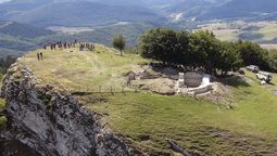 El descubrimiento de un monumento a un dios olvidado en el fondo de un pozo