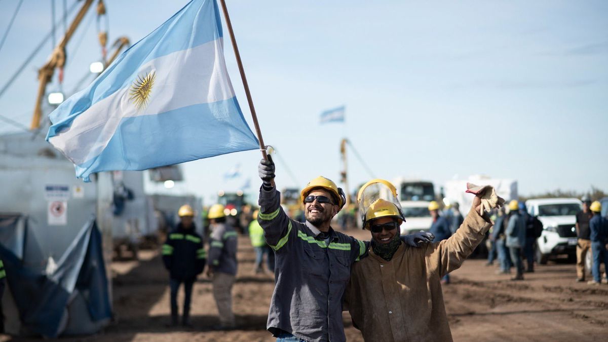 La puesta en marcha abarca la estación de Medición Tratayén, en Neuquén, y los primeros 29 kilómetros del gasoducto. La puesta en marcha abarca la estación de Medición Tratayén, en Neuquén, y los primeros 29 kilómetros del gasoducto.