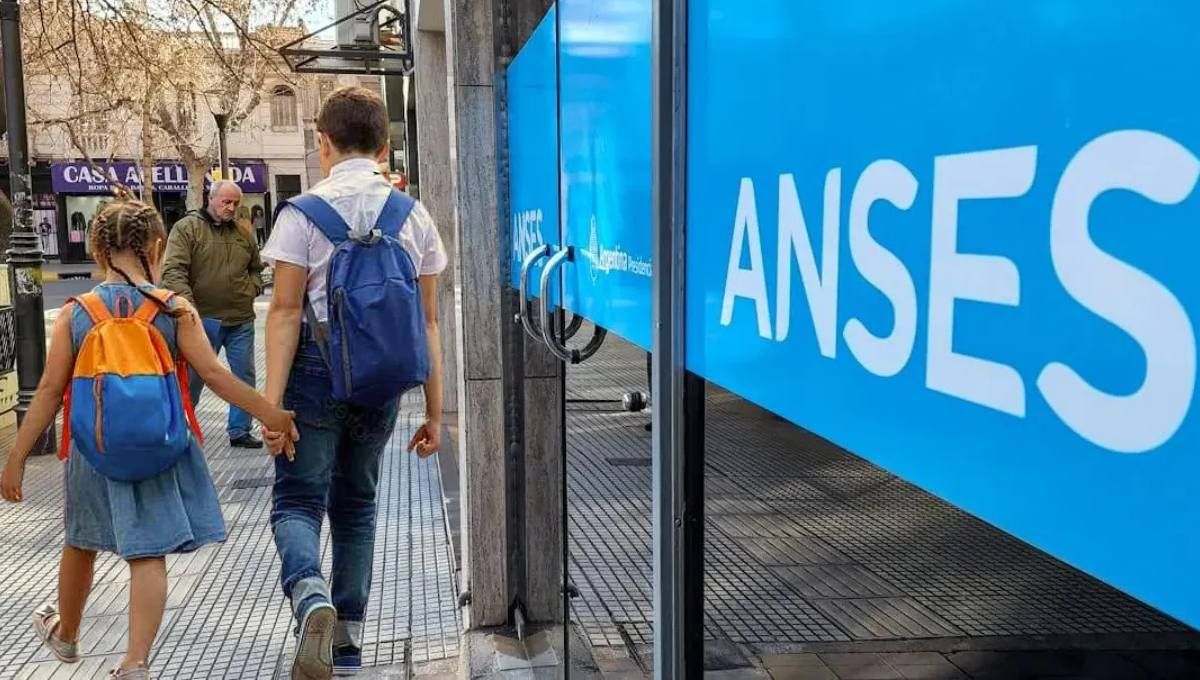 ANSES Confirmó Un TREMENDO BONO De $28.000 Para AUH Y AUE En Junio