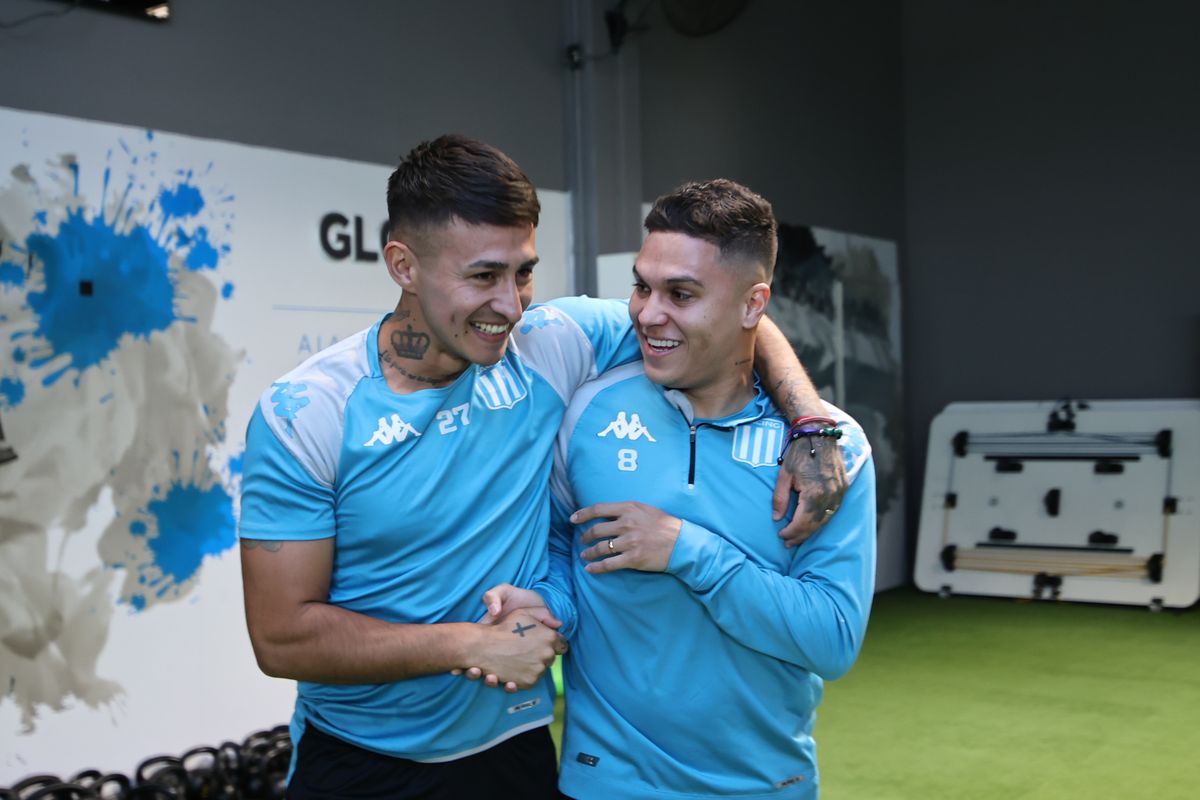 Juanfer y Rojas en el primer entrenamiento del año.