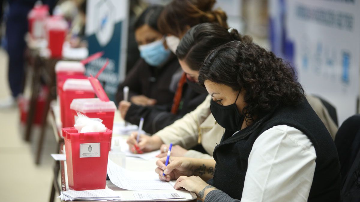 El Gobierno informó que ya está vacunado el 80% del personal docente y no docente de Mendoza.