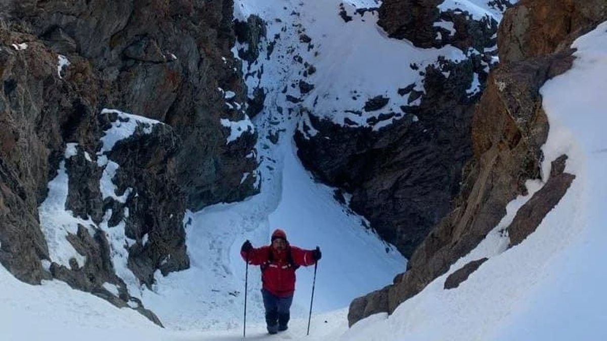 El campamentero se descompensó a los pocos días de llegar a Aconcagua y sus compañeros avisaron sobre su estado. El campamentero se descompensó a los pocos días de llegar a Aconcagua y sus compañeros avisaron sobre su estado.
