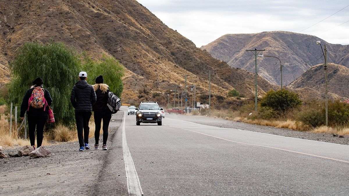 Papagayos. El avance en la ruta 99 fue uno de los últimos acuerdos que trajo el ministro Katopodis. Ahora, Isgro intentará cerrar nuevas obras para Mendoza.