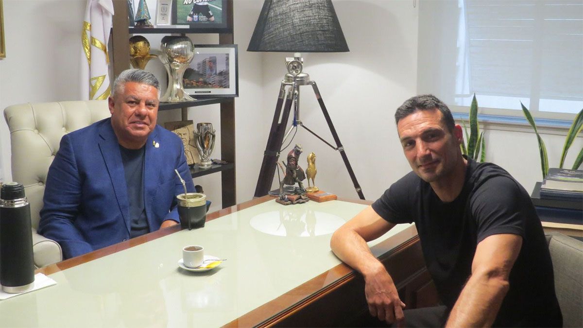 Chiqui Tapia y Lionel Scaloni.